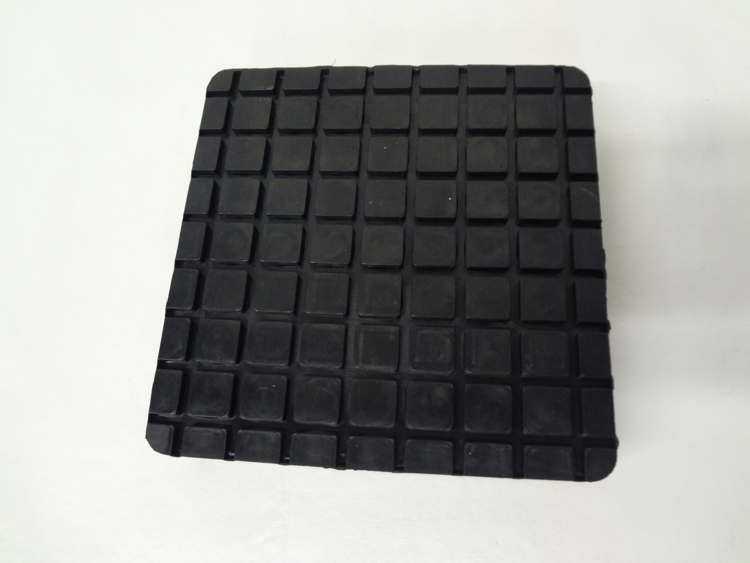 Rubber lift pad set DANNMAR 2 post square slip on style 17108189 set of 4 - Image 7