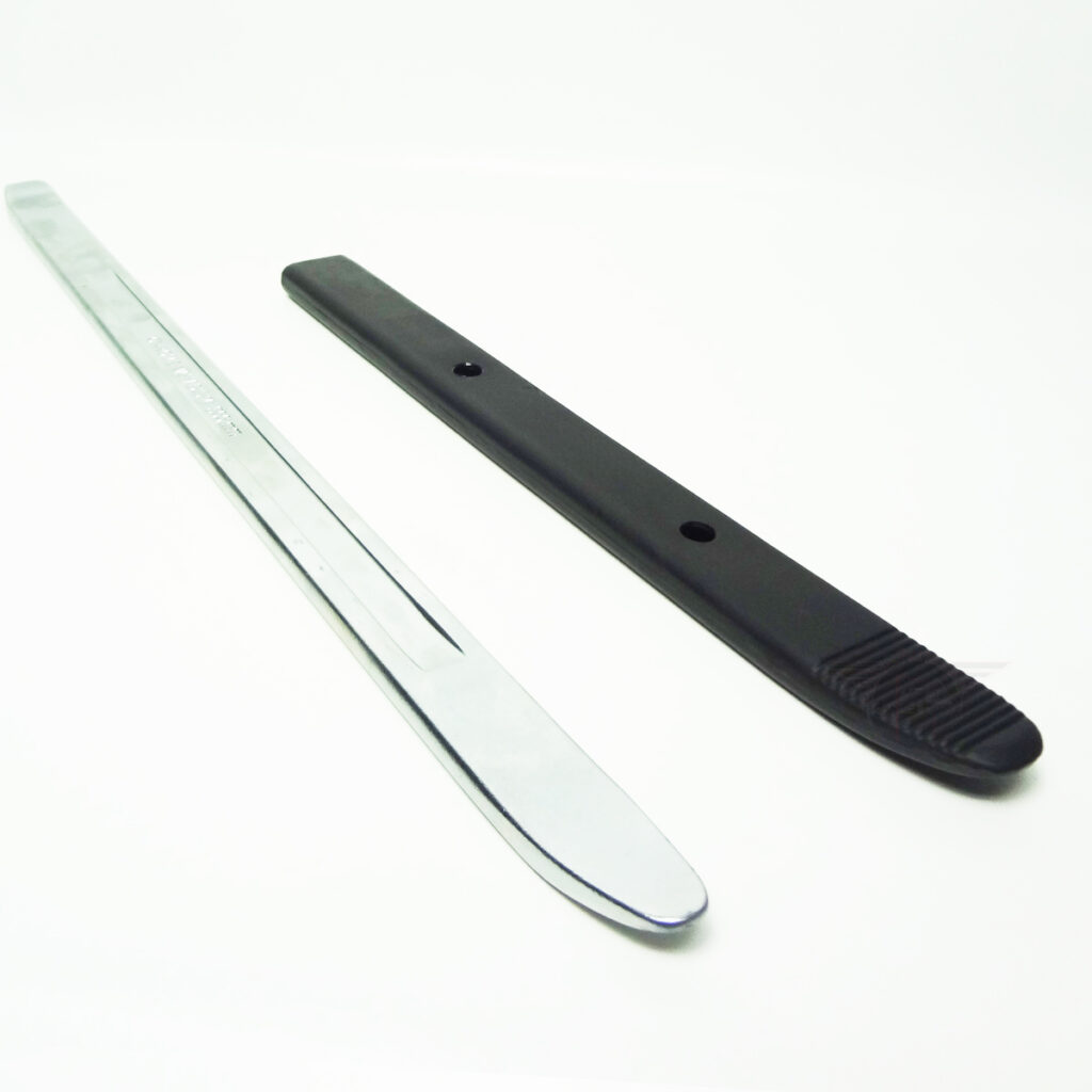 COATS ® BEAD LIFT TOOL WITH LONG PROTECTOR SOCK